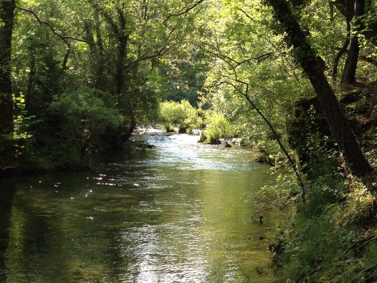 river camping des sources